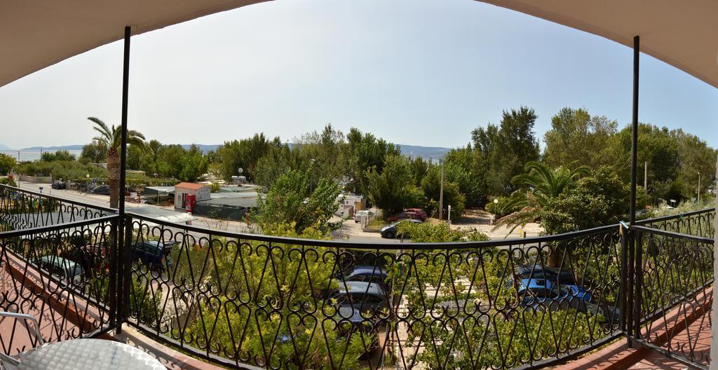 Hotel Pansion Begic Omiš Exterior foto