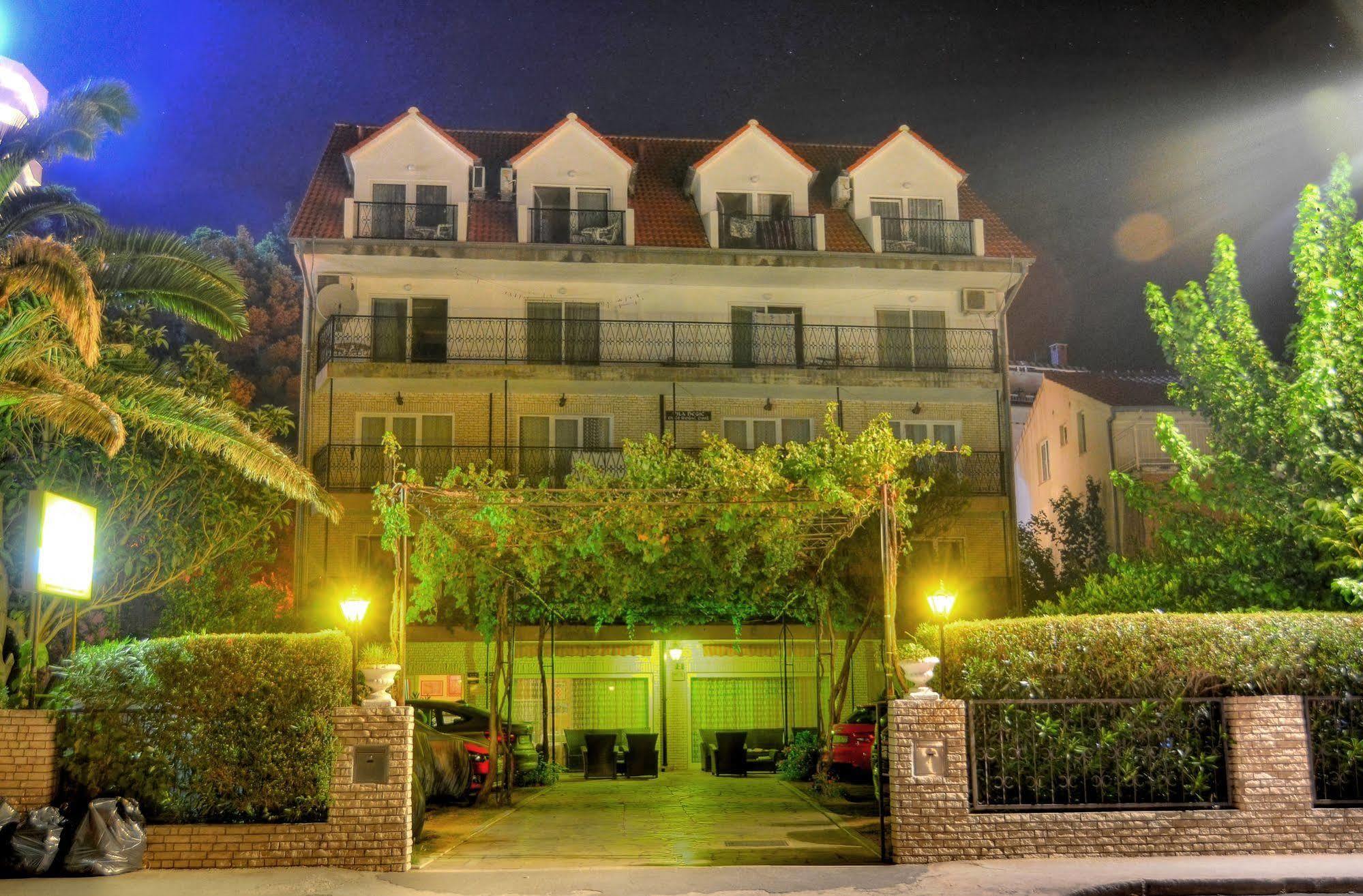 Hotel Pansion Begic Omiš Exterior foto