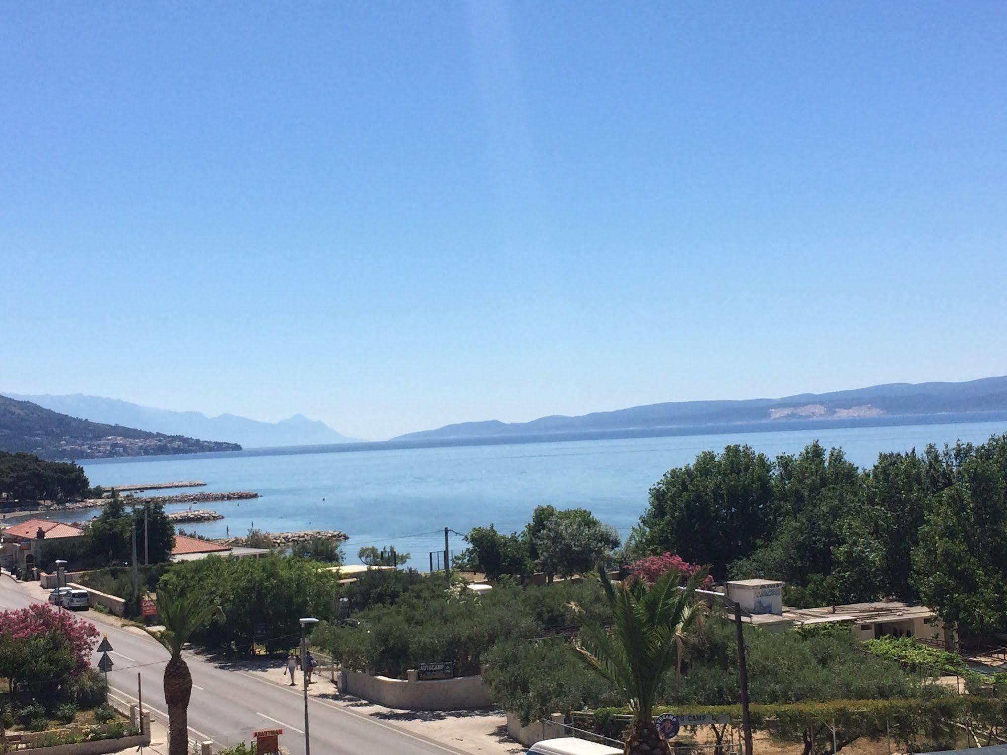 Hotel Pansion Begic Omiš Exterior foto