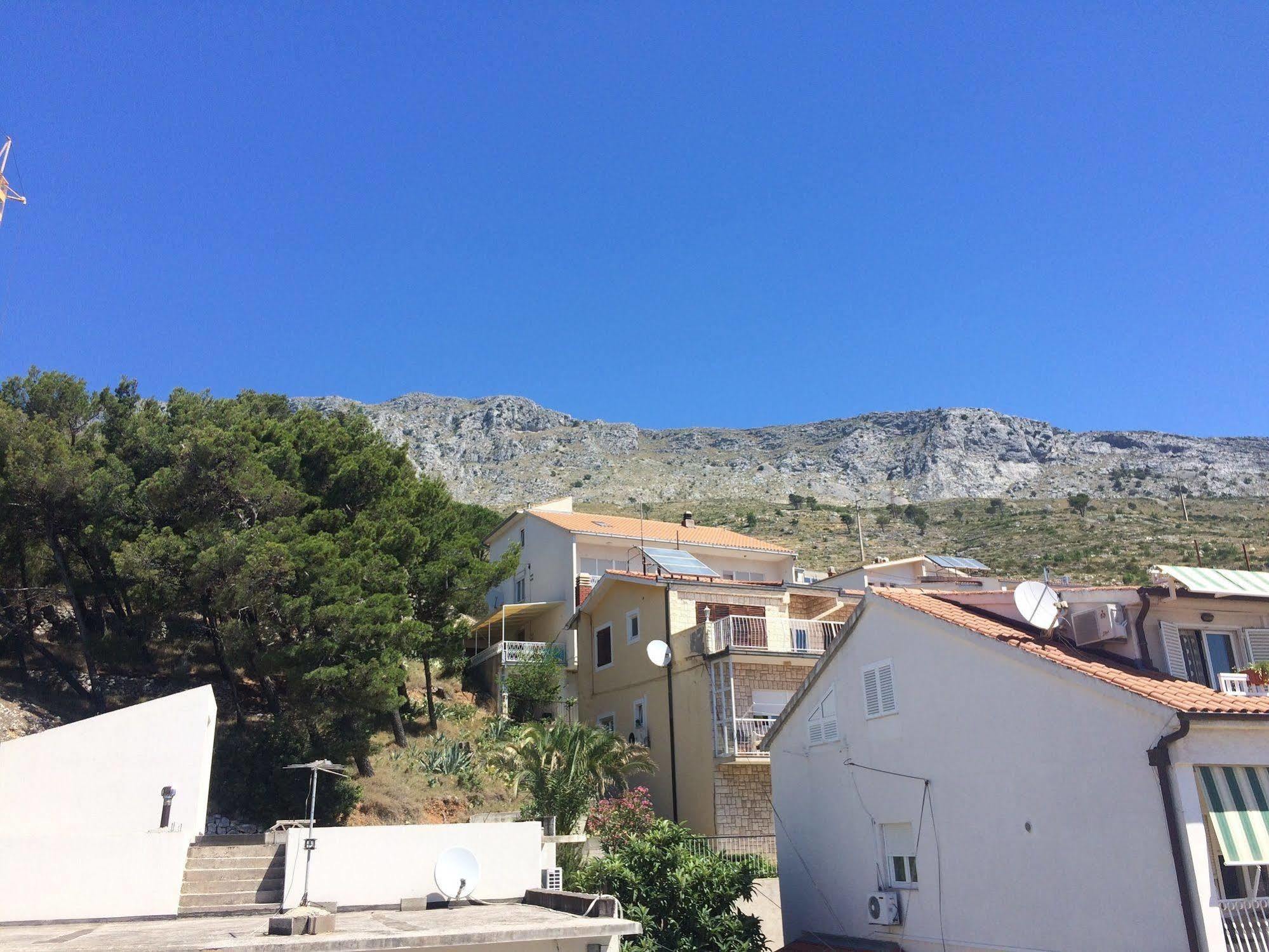 Hotel Pansion Begic Omiš Exterior foto