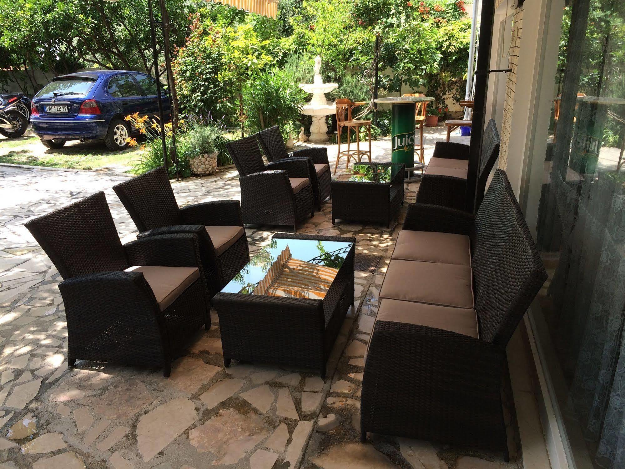 Hotel Pansion Begic Omiš Exterior foto